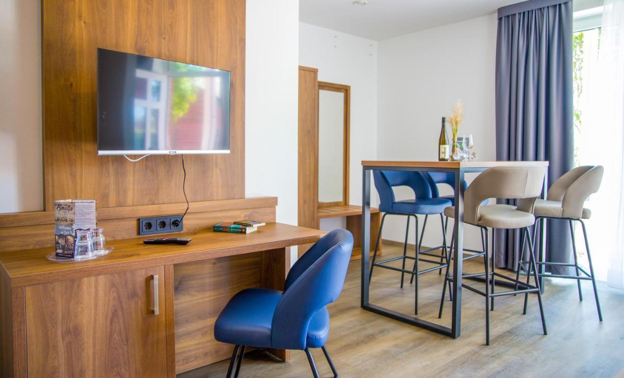 Bude16 Boardinghouse Норден Екстериор снимка